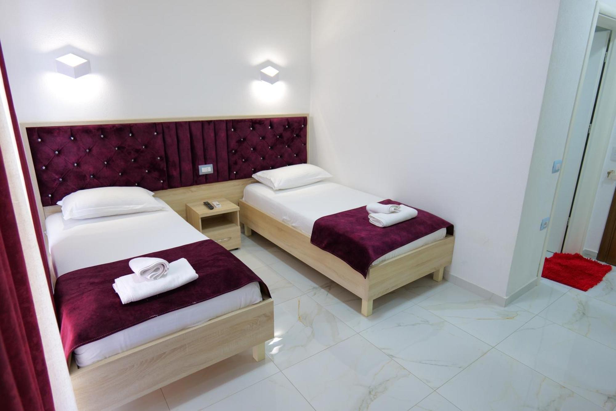 Hotel Vathi Ksamil Exterior photo