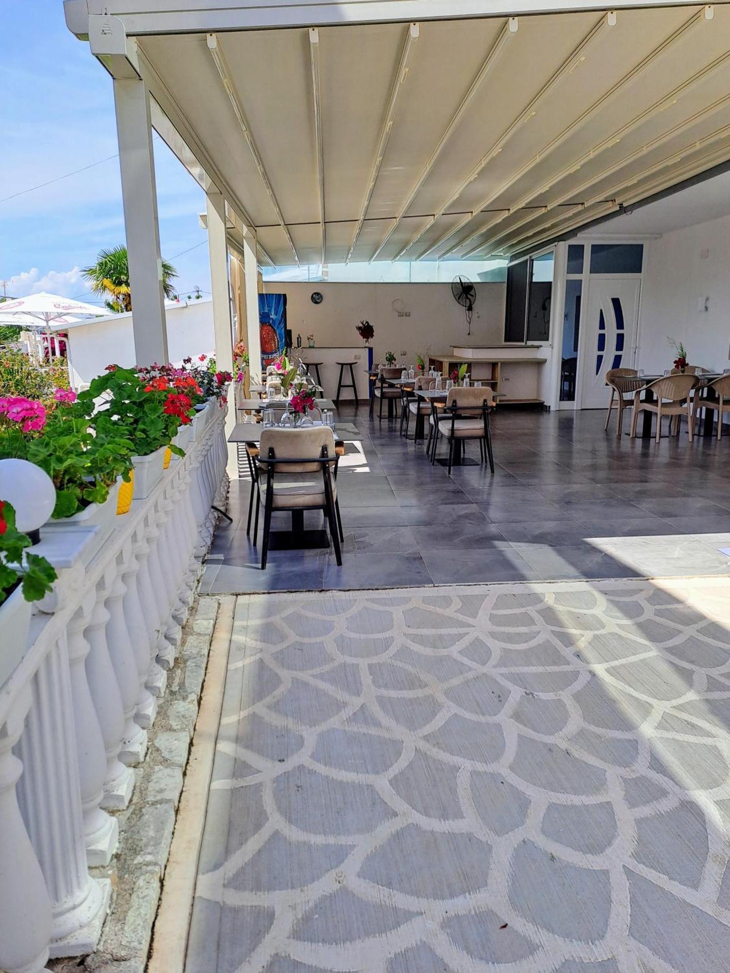 Hotel Vathi Ksamil Exterior photo