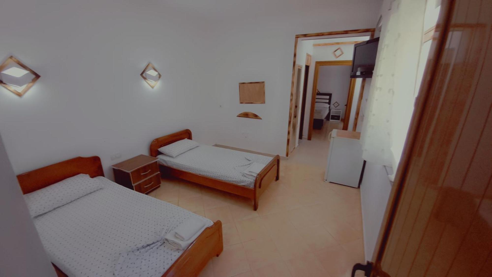 Hotel Vathi Ksamil Exterior photo
